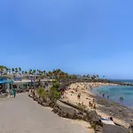 Playa Flamingo C アパート