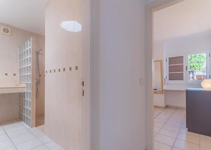 Playa Flamingo C Apartment