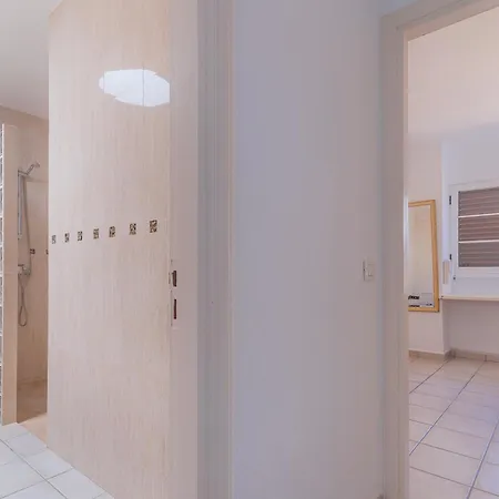 Playa Flamingo C Apartment